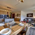 Laforet 62 Apartment